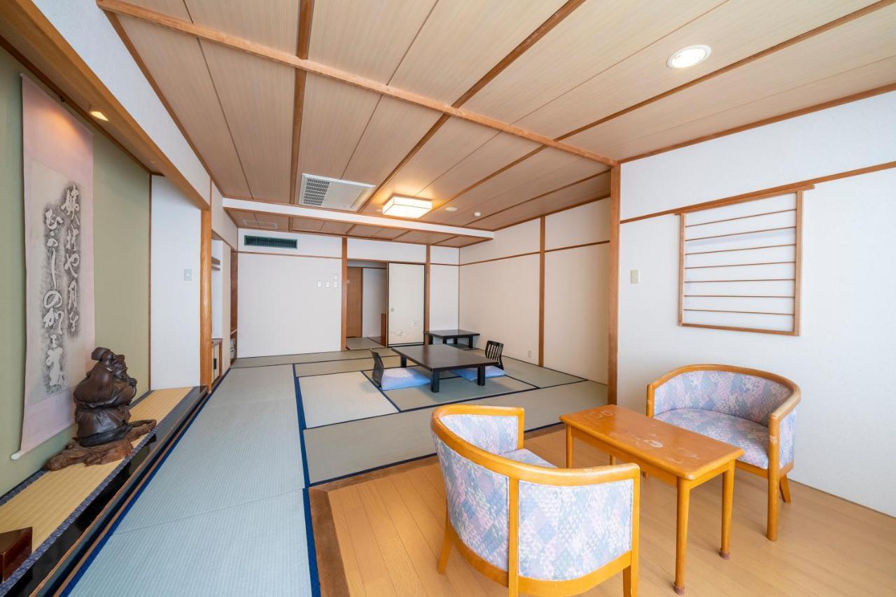 Nakamatsuya Ryokan Ueda Buitenkant foto